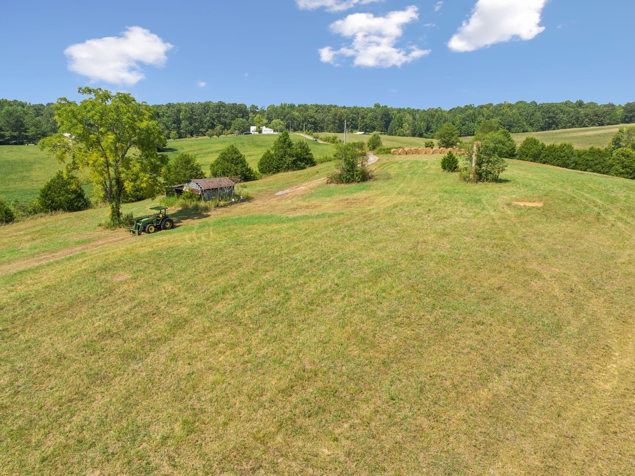 341 Anthony Adcock Road Sparta, TN 38583 - Photo 5 of 37 a view of a lake with houses