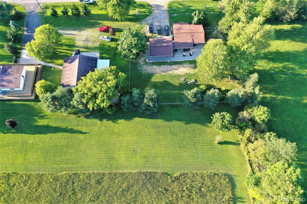 4639 Lippincott Road Lapeer, MI 48446 - Photo 4 of 27
