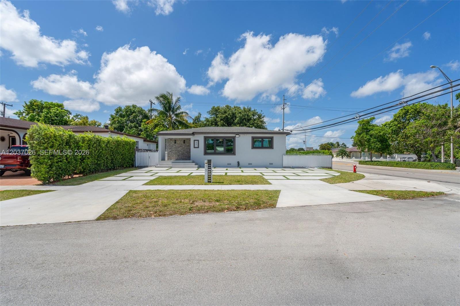 11 West 59th Street Hialeah, FL 33012 - Photo 3 of 38