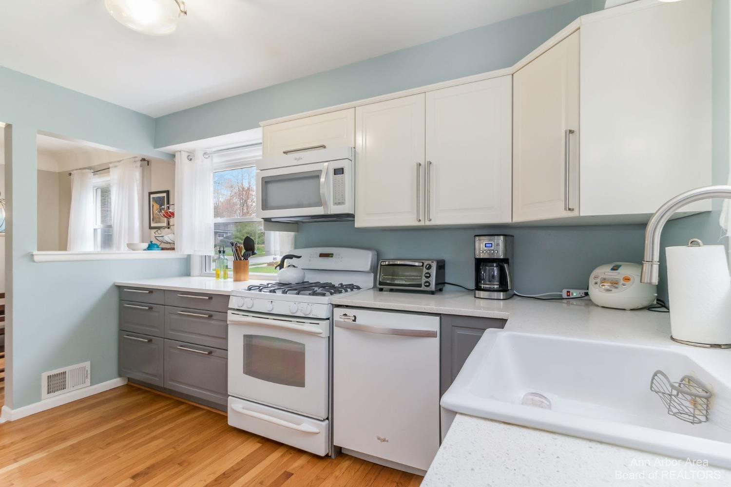 906 Pomona Road Ann Arbor, MI 48103 - Photo 13 of 42 Photo 13