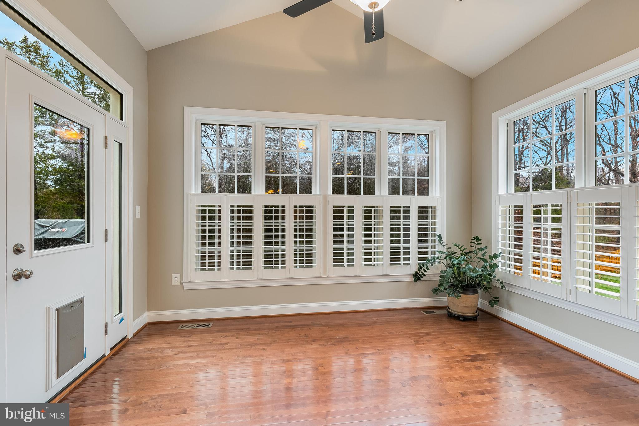 42432 Corro Place Ashburn, VA 20148 - Photo 21 of 55 Morning Room off Kitchen with Access to the Deck