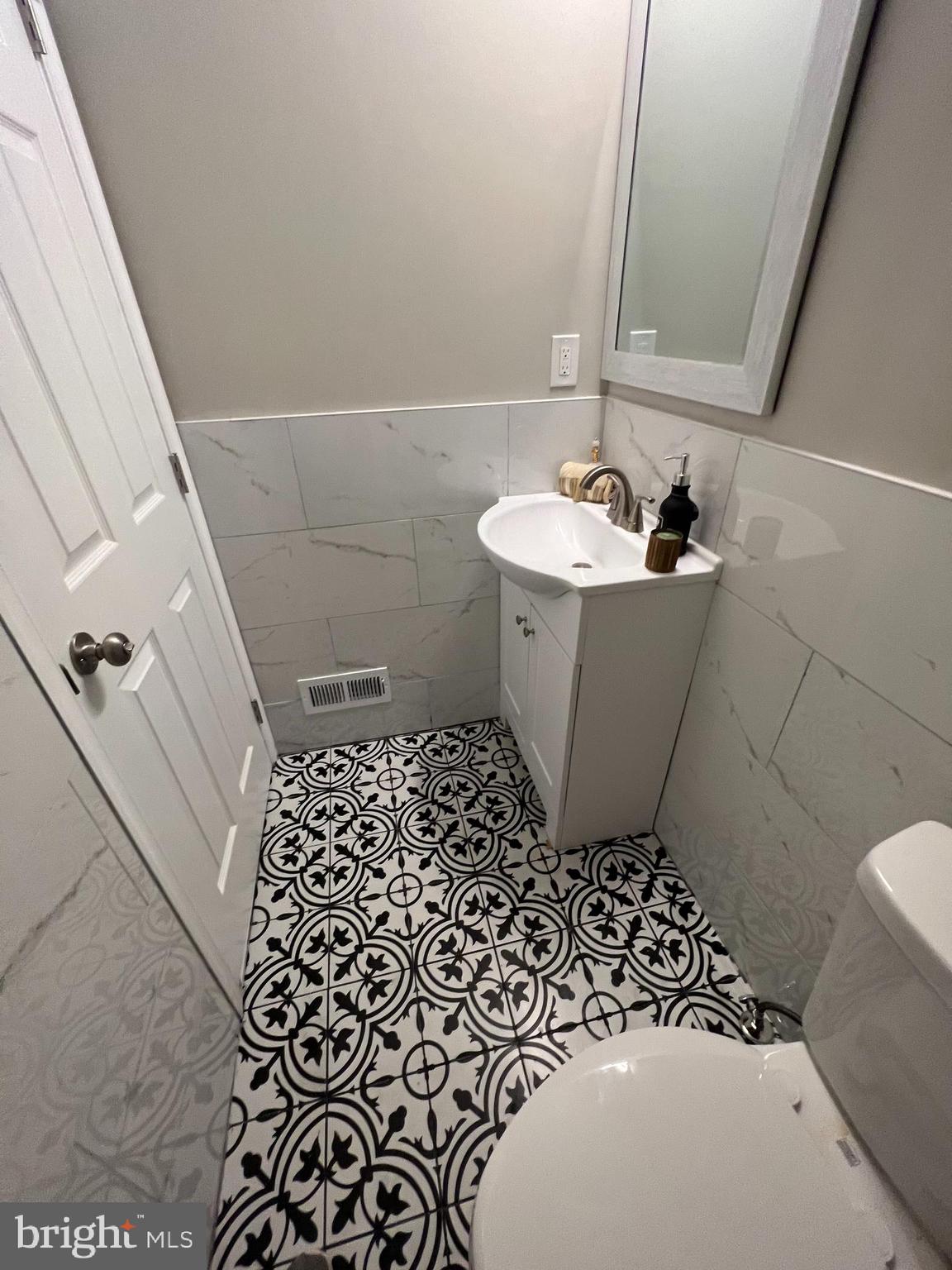 642 Greenhill Road Sharon Hill, PA 19079 - Photo 17 of 27 Gallery Image 17