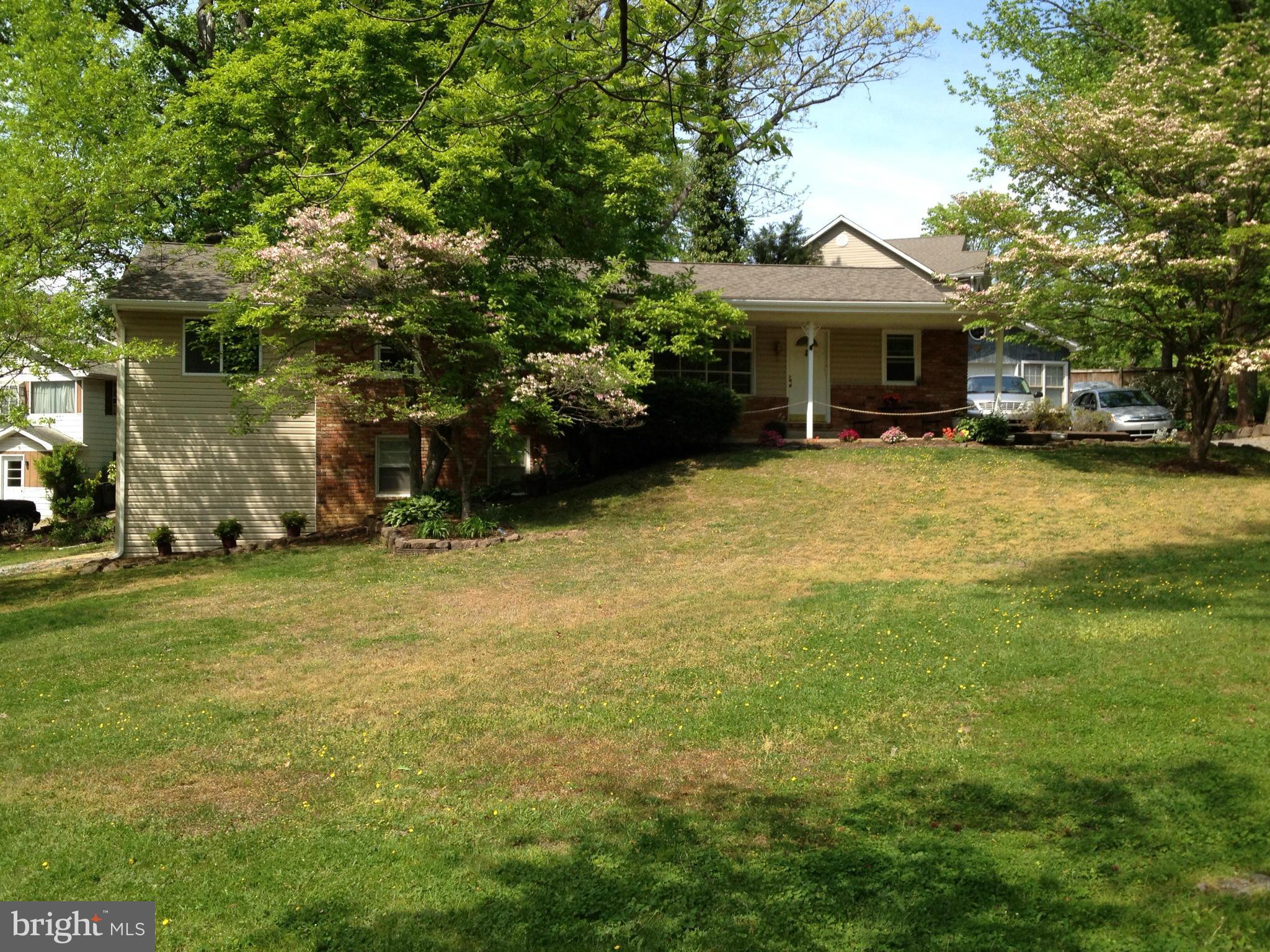 136 Shore Road Arnold, MD 21012 - Photo 1 of 8 Exterior (Front)