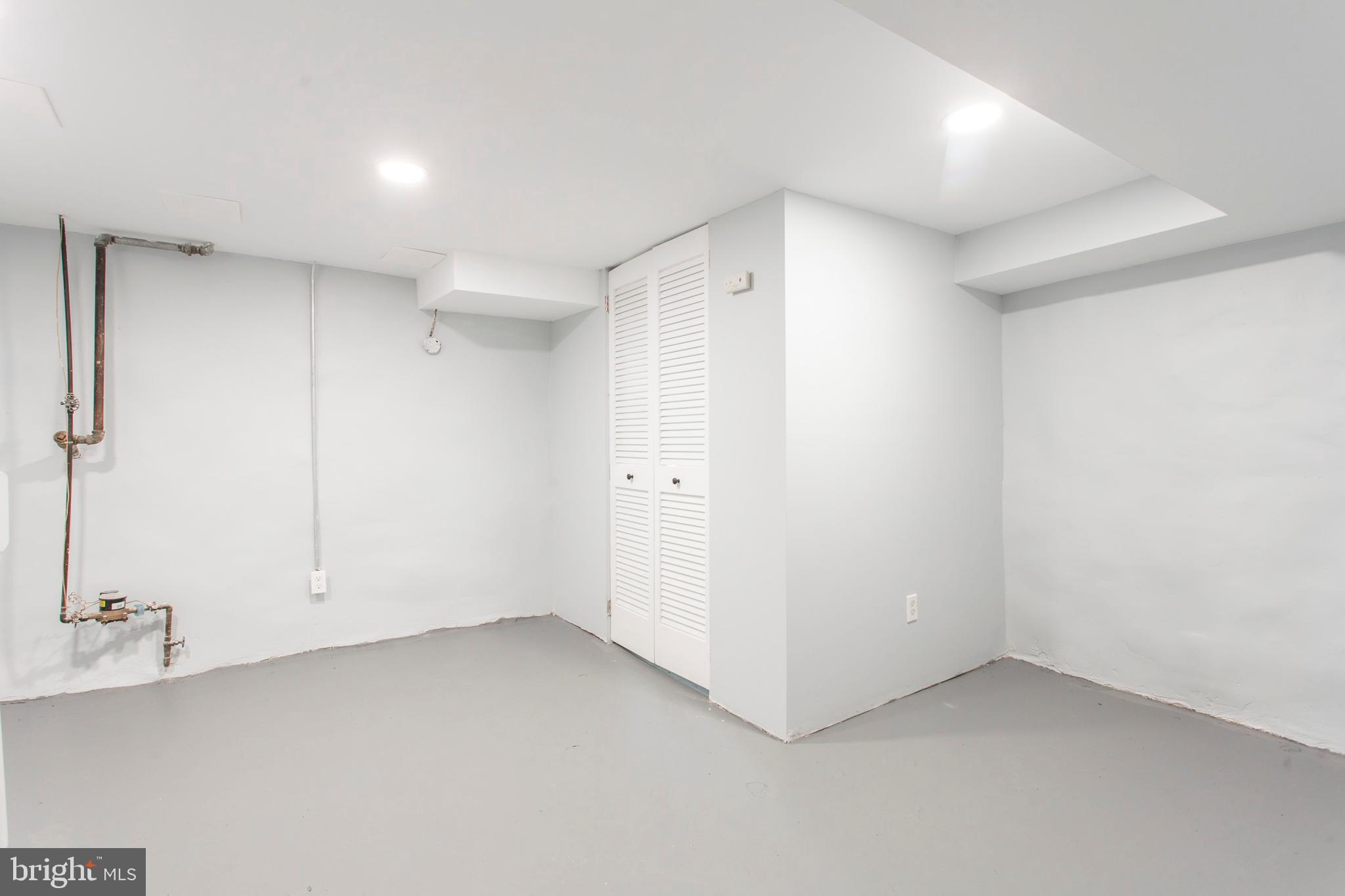 131 Laurel Road Sharon Hill, PA 19079 - Photo 27 of 33 Gallery Image 27