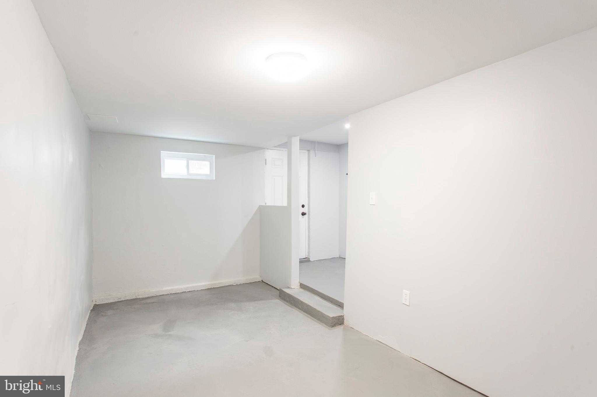 131 Laurel Road Sharon Hill, PA 19079 - Photo 29 of 33 Gallery Image 29