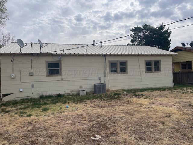 5114 Bowie Street Amarillo, TX 79110 - Photo 4 of 15 IMG_1953