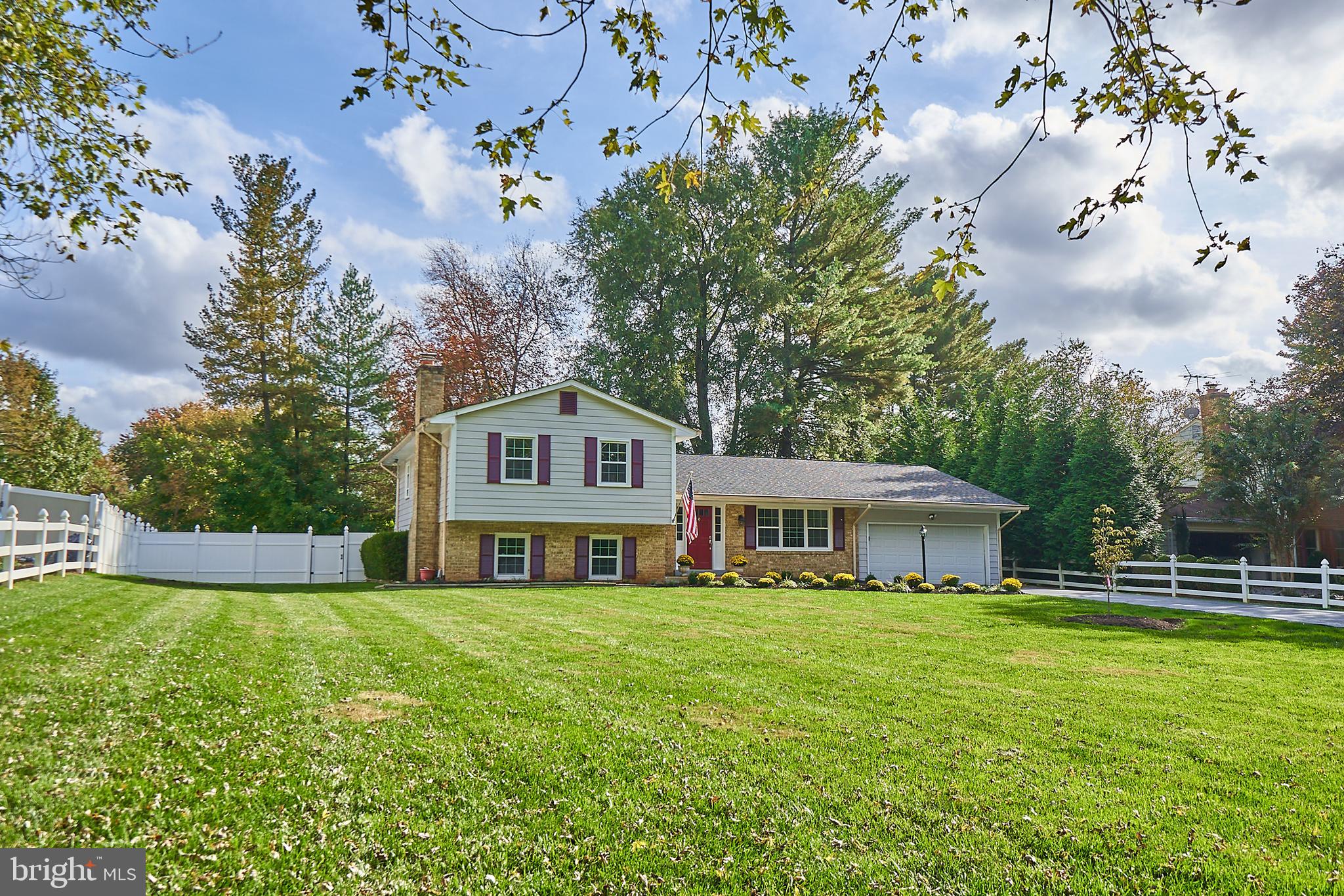 11913 Bennett Road Herndon, VA 20171 - Photo 1 of 29 Gallery Image 1