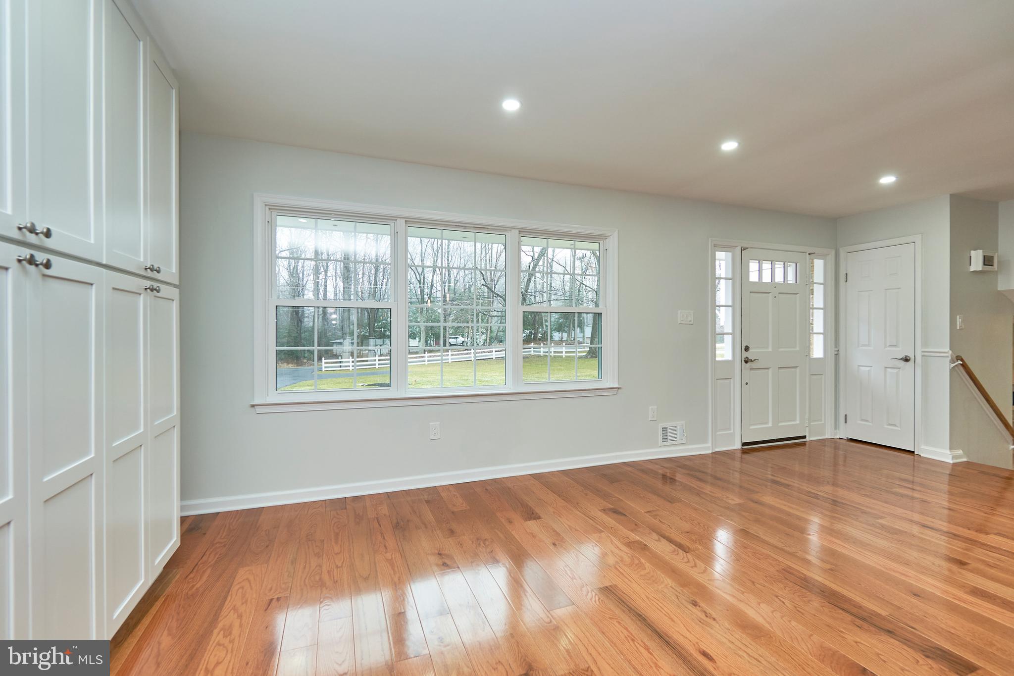 11913 Bennett Road Herndon, VA 20171 - Photo 9 of 29 Gallery Image 9