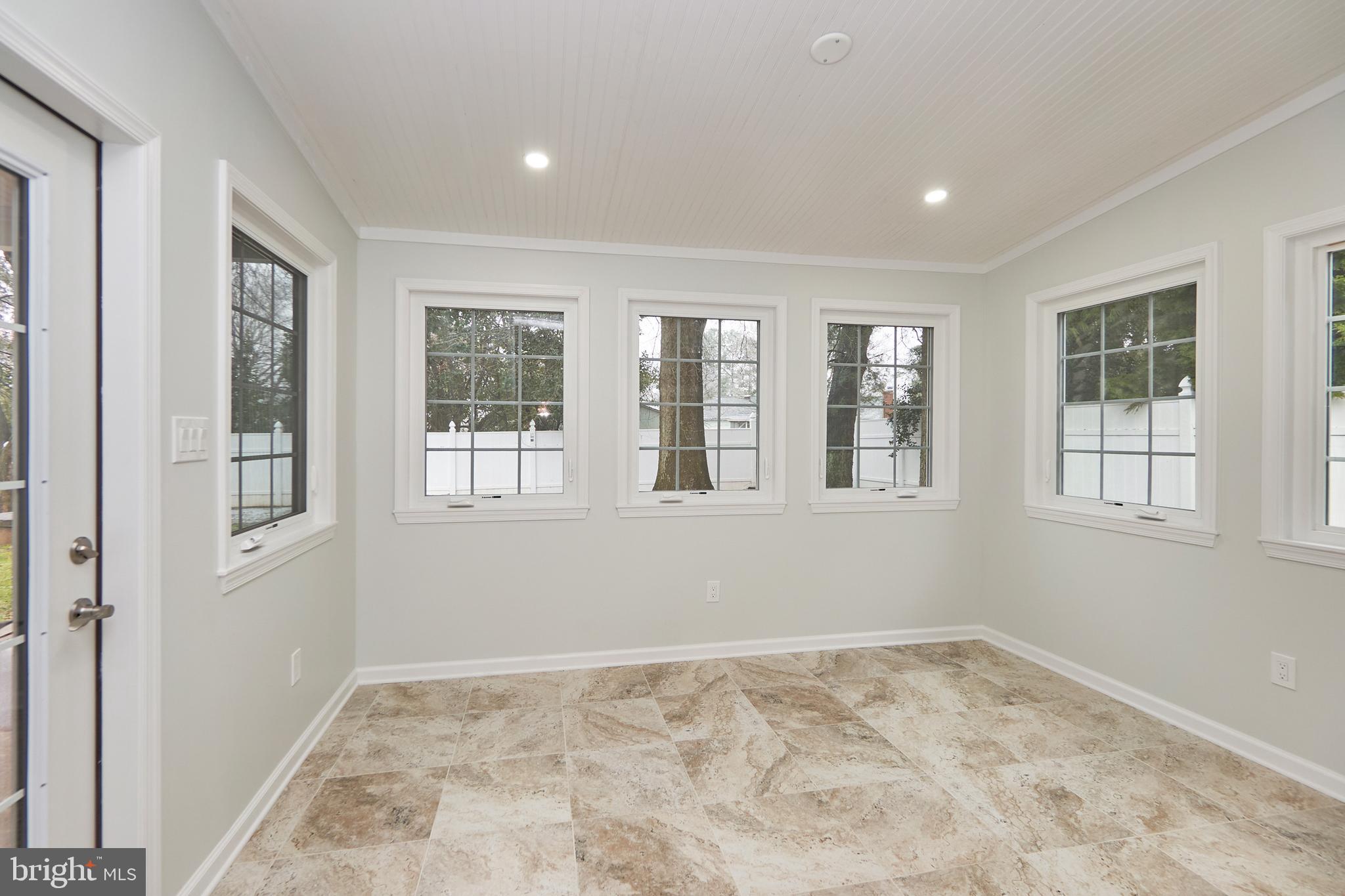 11913 Bennett Road Herndon, VA 20171 - Photo 10 of 29 Florida Room