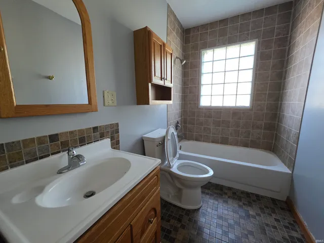 $79,500 | 120 South West Street, Eaton, IN 47338