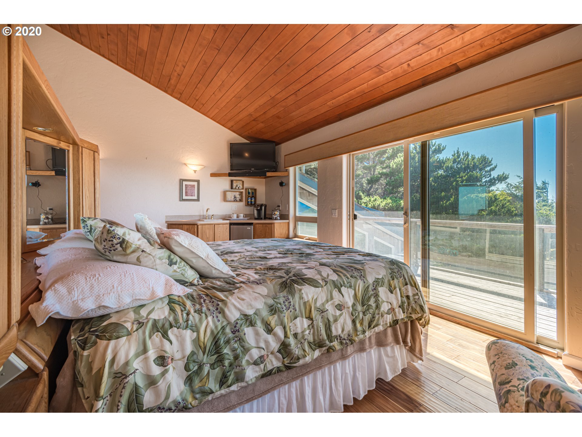 34722 Ophir Road Gold Beach, OR 97444 - Photo 19 of 32 Gallery Image 19