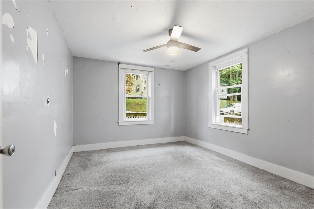 214 High Street Webster, MA 01570 - Photo 11 of 42