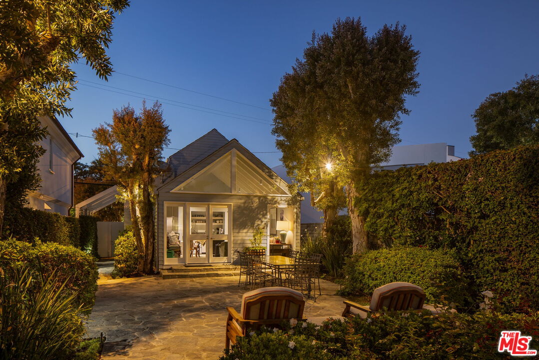 23758 Malibu Road Malibu, CA 90265 - Photo 2 of 36