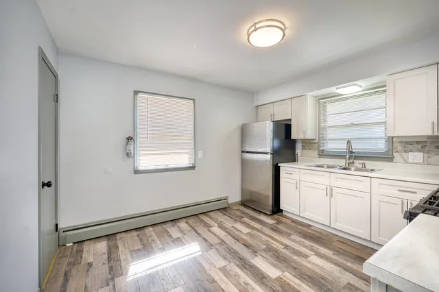 $1,850 | 1284 Snelling Avenue North, St. Paul, MN 55108