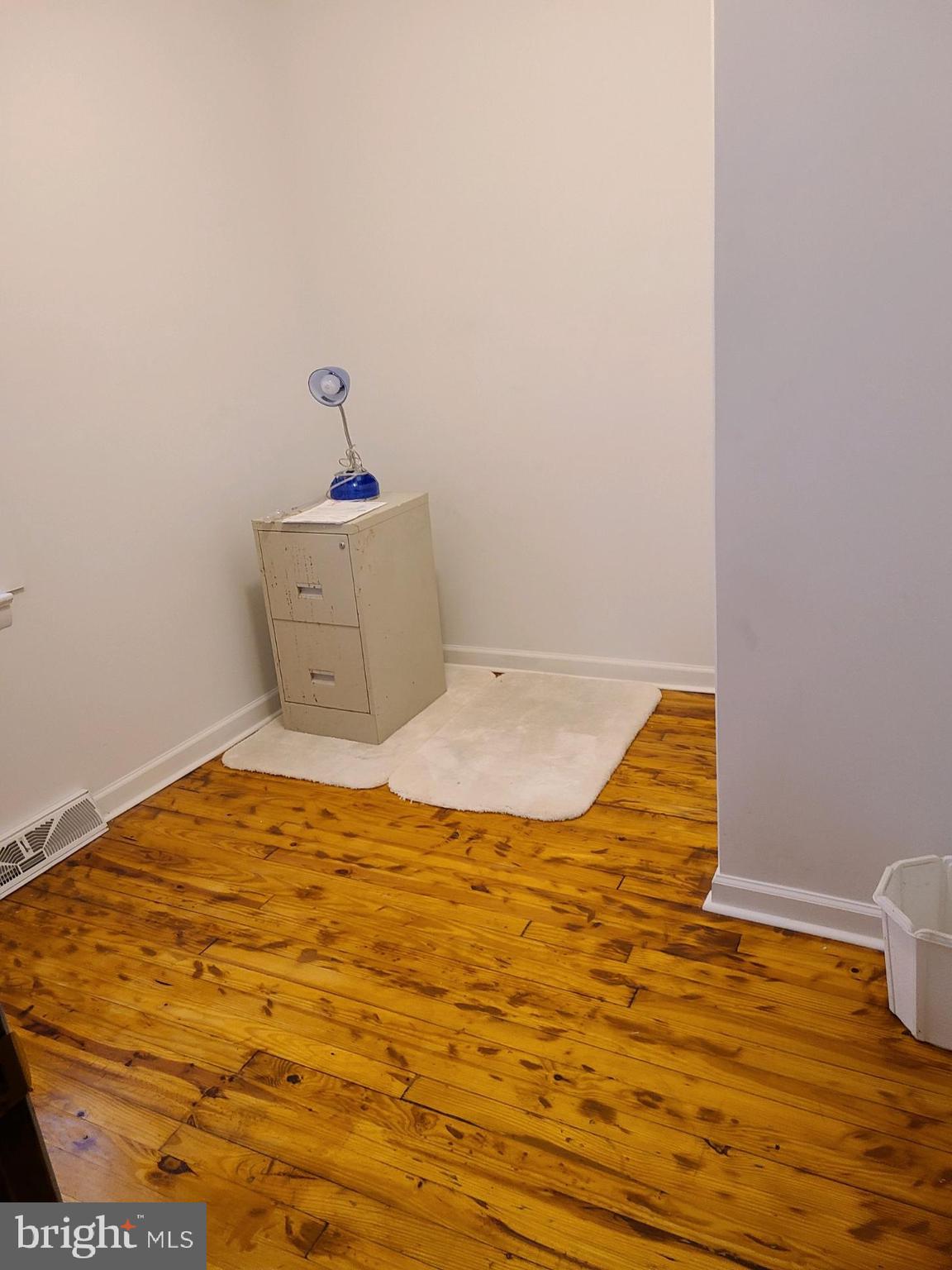 115 Kansas Road Pennsville, NJ 08070 - Photo 21 of 30 Bedroom 3