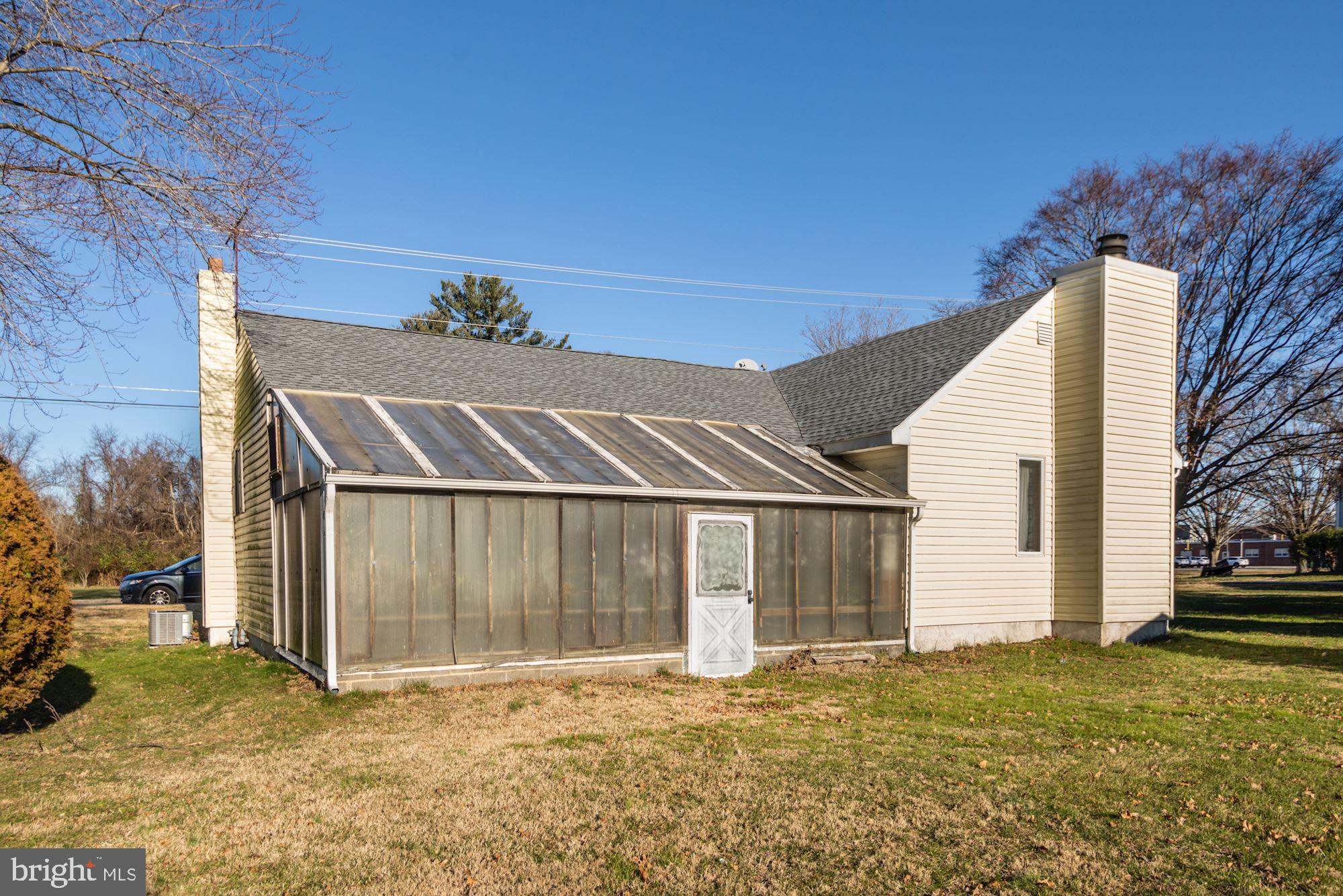 115 Kansas Road Pennsville, NJ 08070 - Photo 25 of 30 Exterior Back