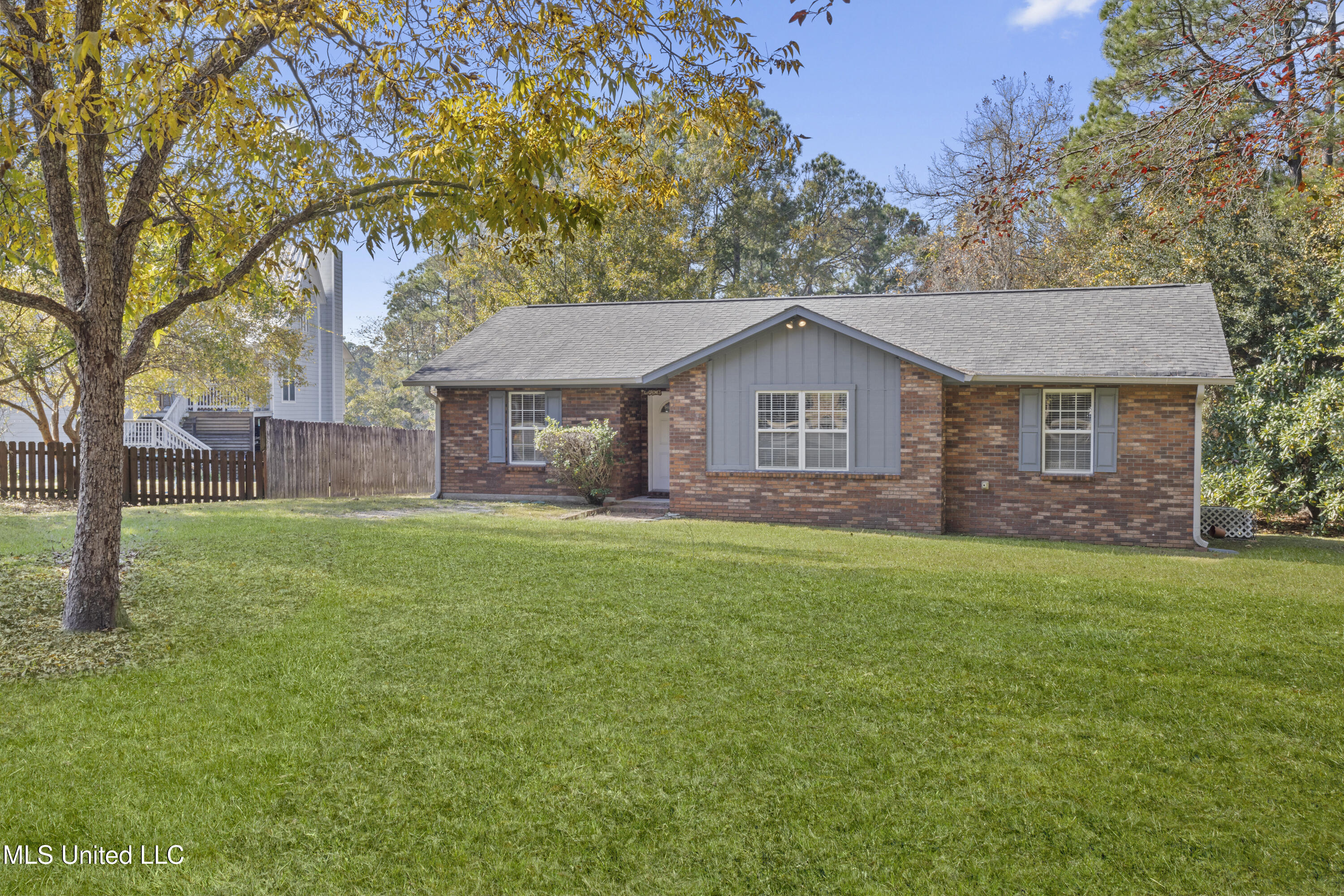2405 Merida Cove Gautier, MS 39553 - Photo 2 of 33 0001