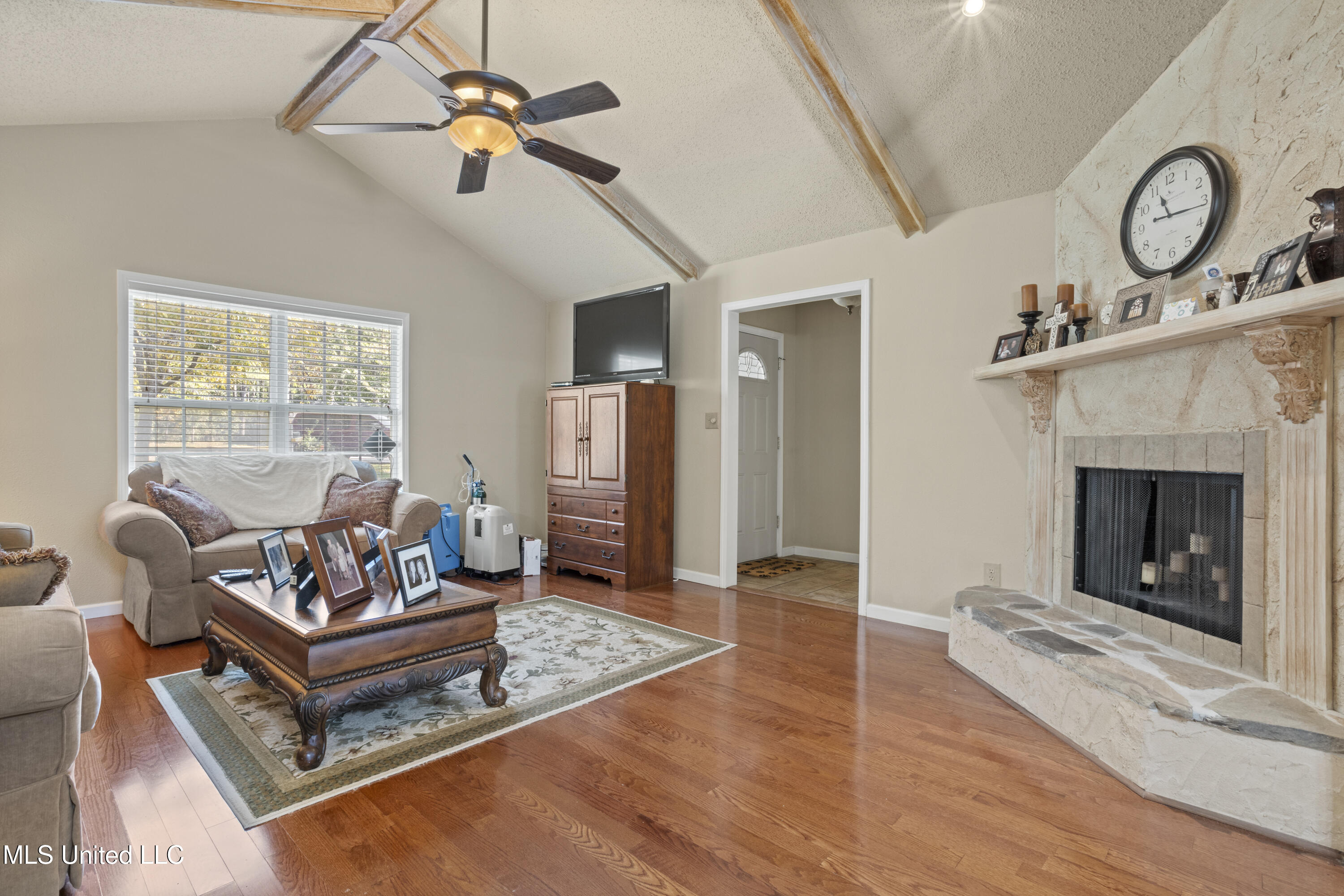 2405 Merida Cove Gautier, MS 39553 - Photo 4 of 33 0006
