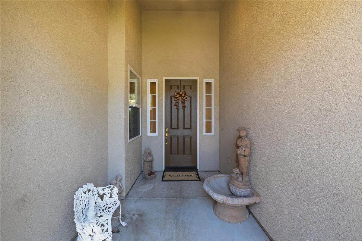 4129 Poppleton Way Carmichael, CA 95608 - Photo 3 of 48 a bathroom with a toilet and sink