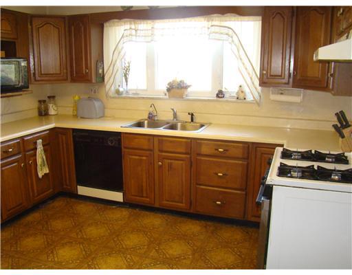 1273 Old State Road Apollo, PA 15613 - Photo 3 of 18 Kitchen.
