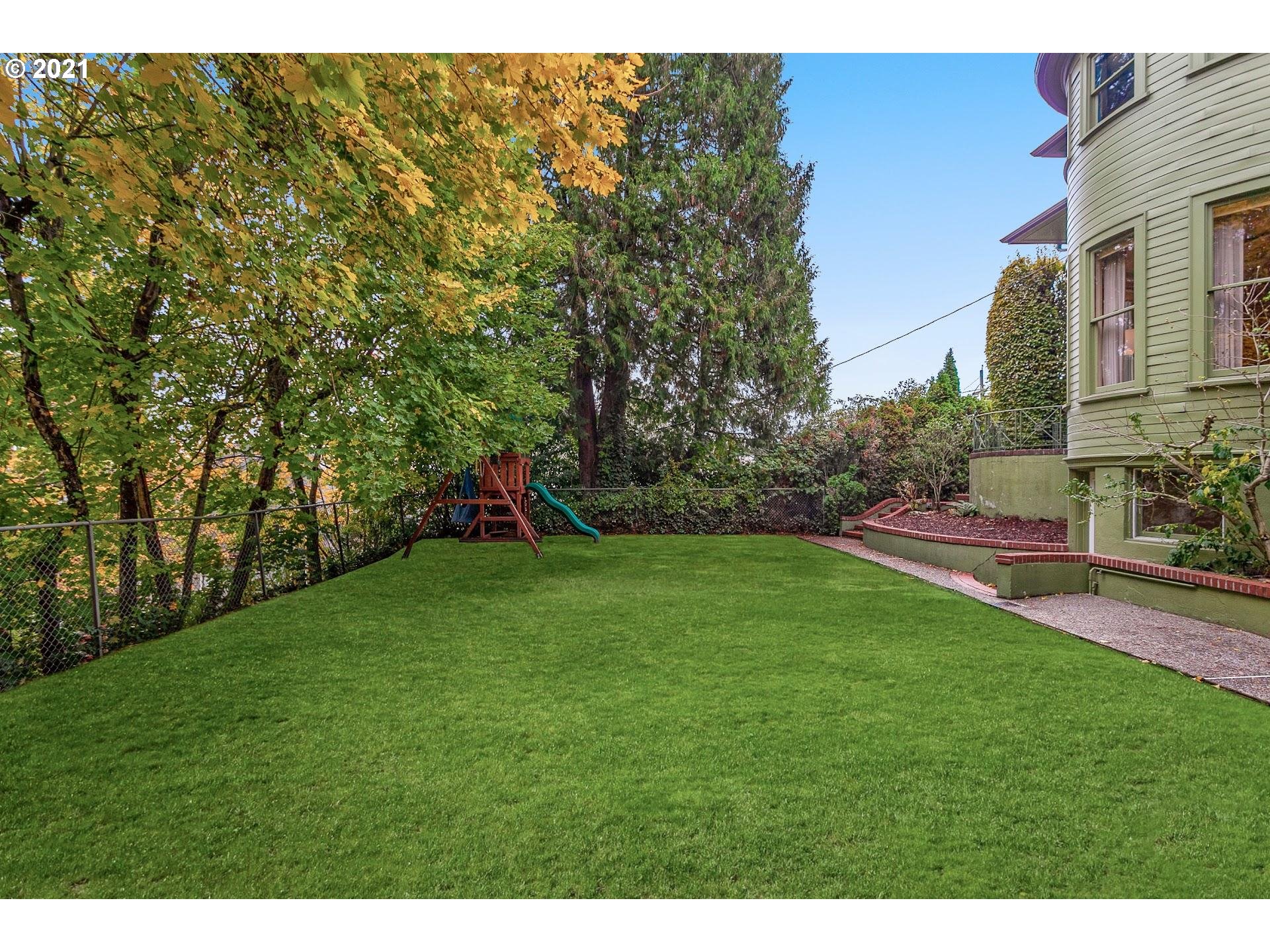 2911 Northwest Raleigh Street Portland, OR 97210 - Photo 14 of 16 Gallery Image 14
