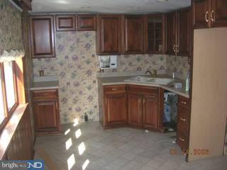 312 West Neversink Road Reading, PA 19606 - Photo 5 of 6 Gallery Image 5