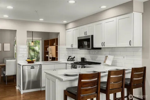 $745,000 | 3752 257th Avenue Southeast, Sammamish, WA 98029