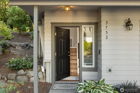 $745,000 | 3752 257th Avenue Southeast, Sammamish, WA 98029