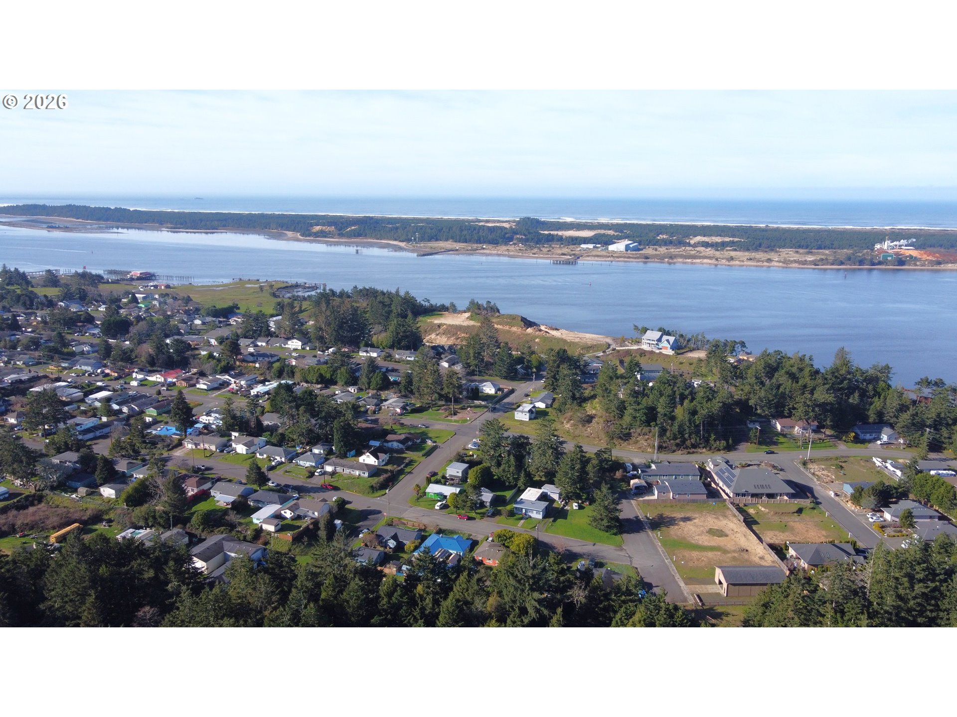 1085 Park Place Coos Bay, OR 97420 - Photo 27 of 28