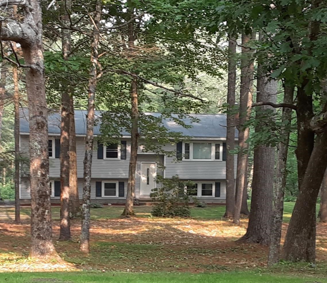 36 Clifton Road Bedford, NH 03110 - Photo 1 of 24 Gallery Image 1