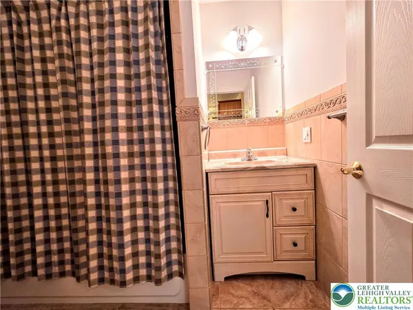 $520,000 | 465 Green Street, Lehighton, PA 18235