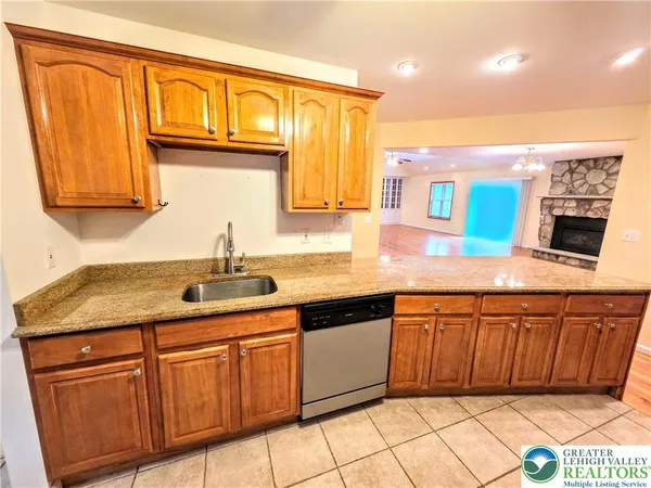 $520,000 | 465 Green Street, Lehighton, PA 18235