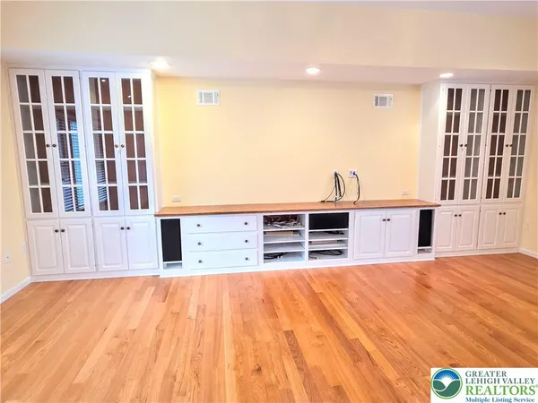 $520,000 | 465 Green Street, Lehighton, PA 18235