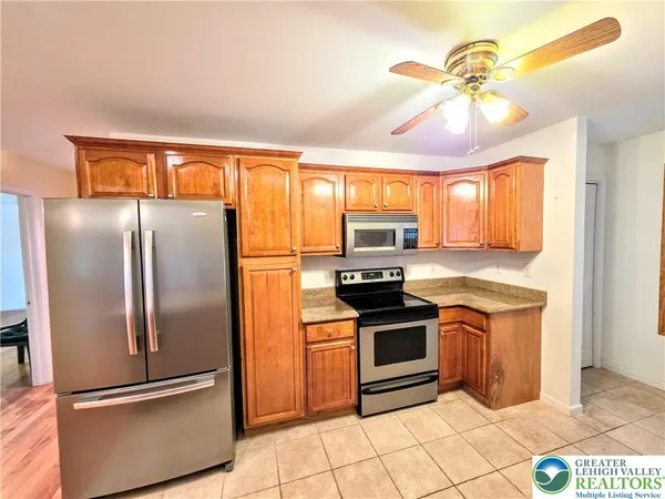 $520,000 | 465 Green Street, Lehighton, PA 18235