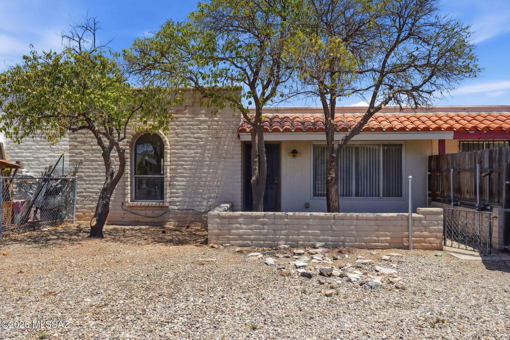 1831 West Dominy Road Tucson, AZ 85713 - Photo 1 of 38 Townhome Front