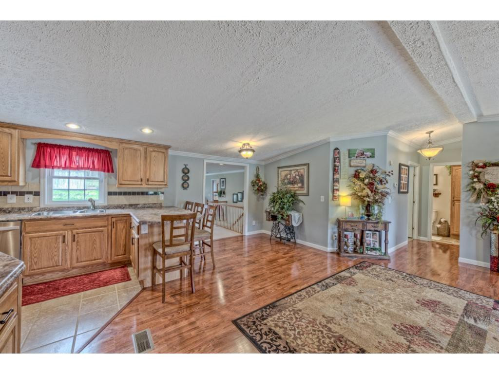 5344 Reedy Creek Road Bristol, VA 24202 - Photo 7 of 32 Photo 7
