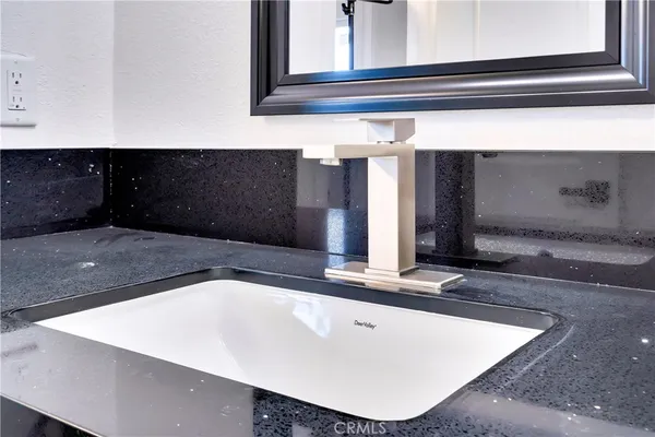 $399,900 | 2670 North Sage Avenue, Landers, CA 92285