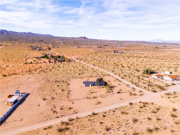 $399,900 | 2670 North Sage Avenue, Landers, CA 92285