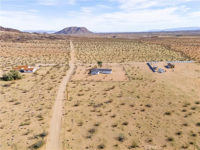 a view of a terrace with sky view