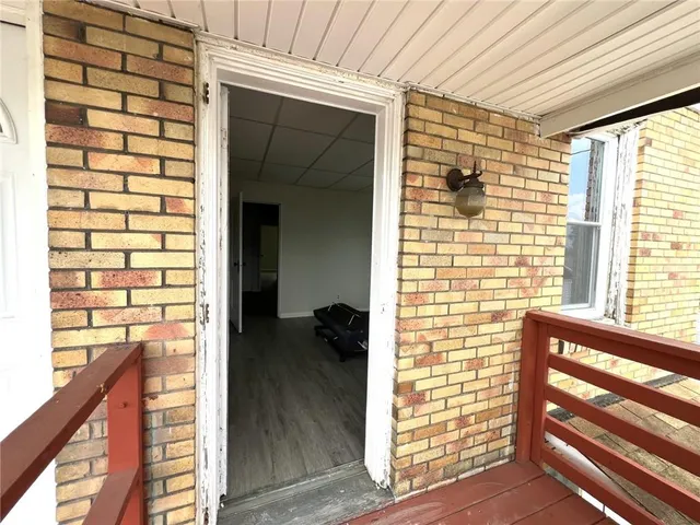 $82,000 | 735 1/2 7th Avenue, Coraopolis, PA 15108