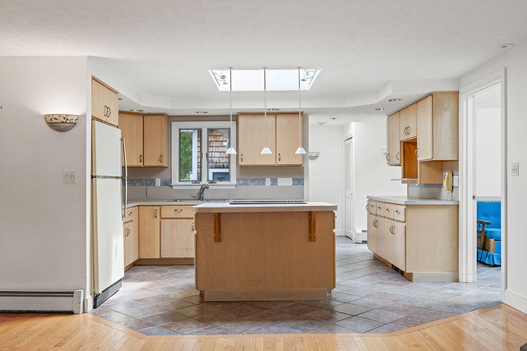 13 Community House Road Kennebunkport, ME 04046 - Photo 7 of 49 grb_shill_13communityhouserdkennebunkpor