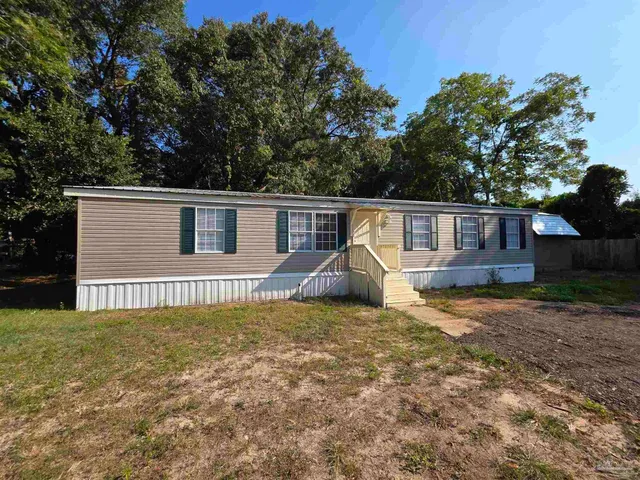 $1,200 | 8906 Figland Avenue, Pensacola, FL 32534