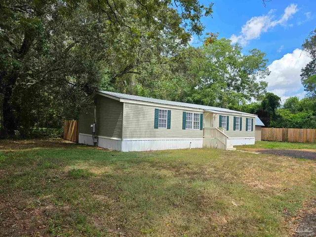 $1,200 | 8906 Figland Avenue, Pensacola, FL 32534