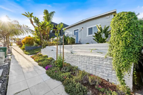 $875,000 | 1936 Howard Avenue, San Diego, CA 92104