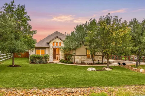 $815,000 | 244 Wentworth, Spring Branch, TX 78070