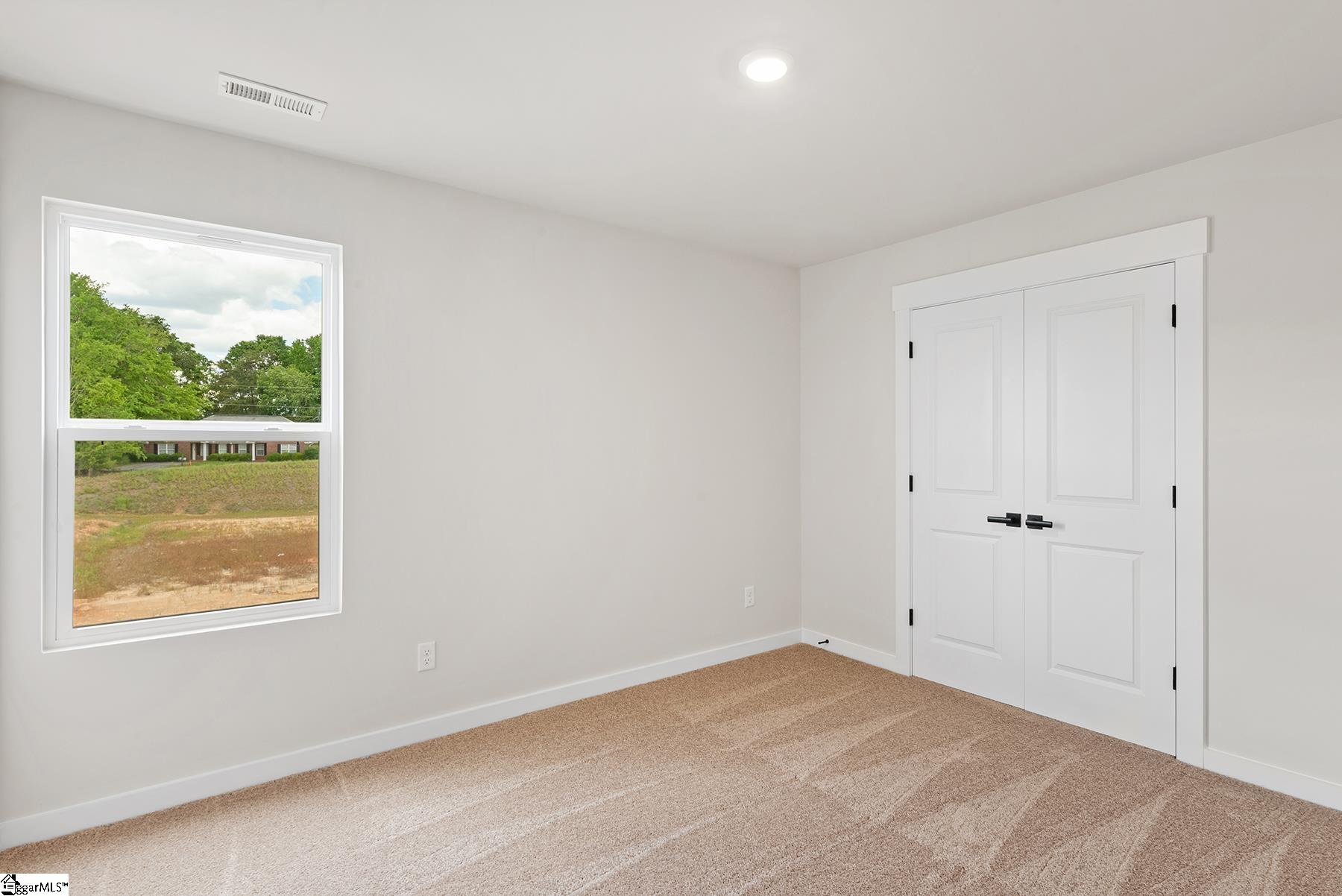 1237 Crested Iris Street Moore, SC 29369 - Photo 17 of 20