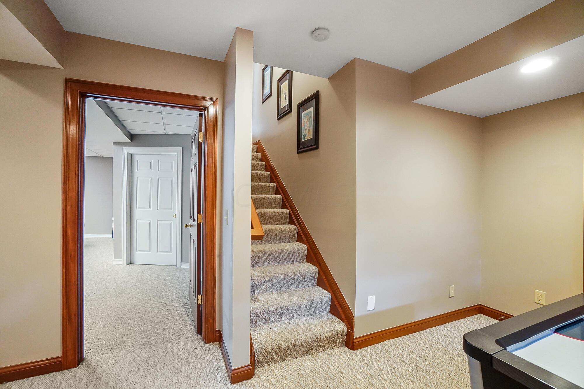 8434 Daventry Court Powell, OH 43065 - Photo 55 of 73 079