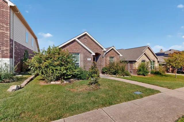 $1,950 | 520 Cheyenne Drive, Aubrey, TX 76227