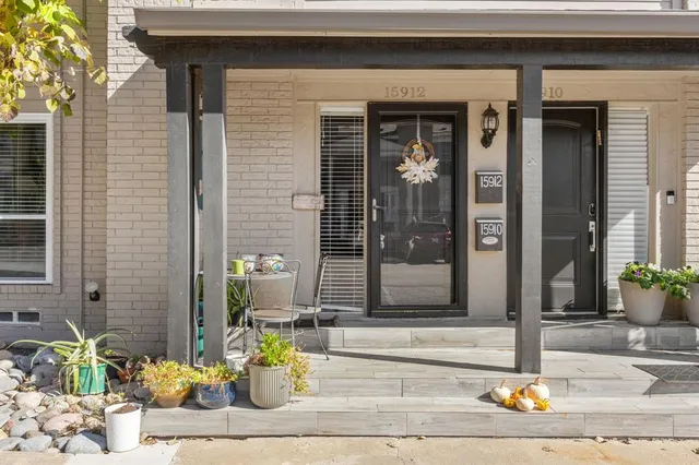 a view of entrance door of the house
