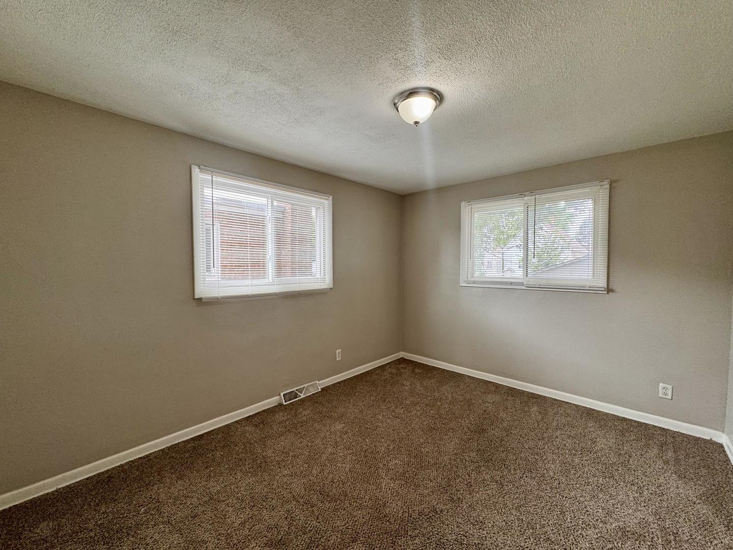 310 155th Place Calumet City, IL 60409 - Photo 16 of 24